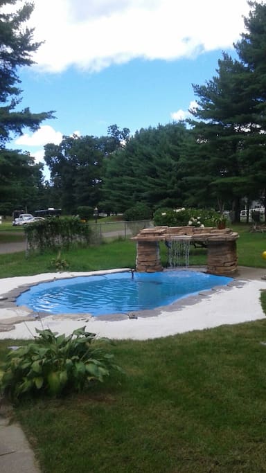 The waterfall and wading pool..ahhhh