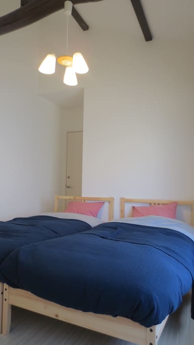 Bedroom (2)