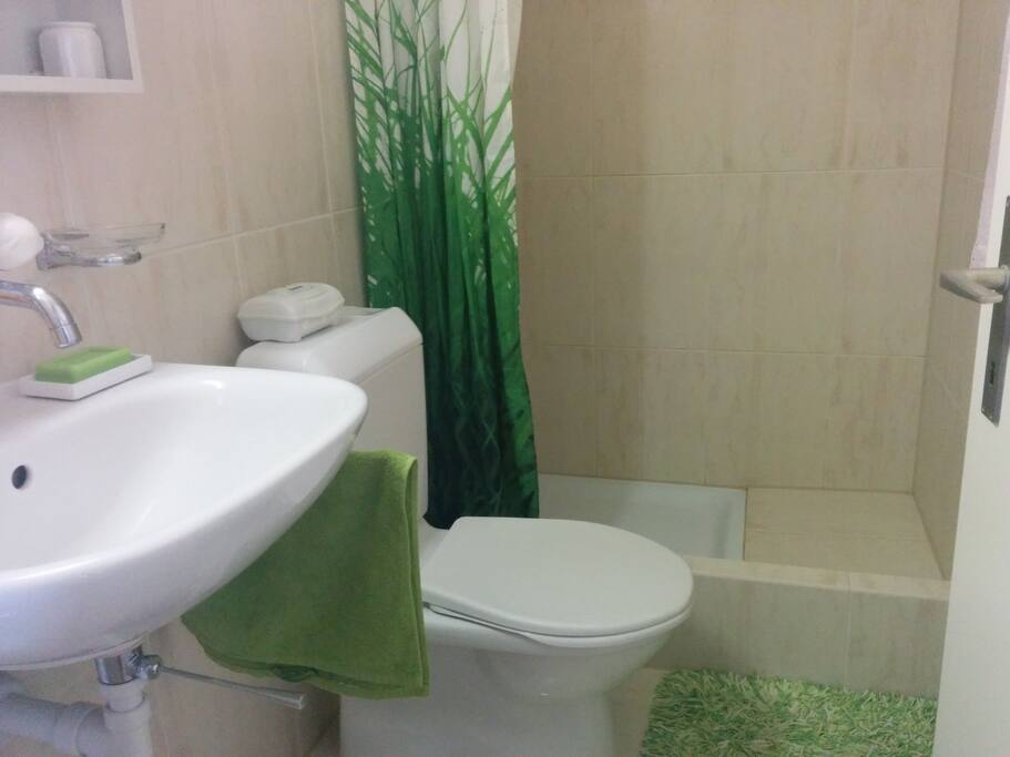Bathroom 2