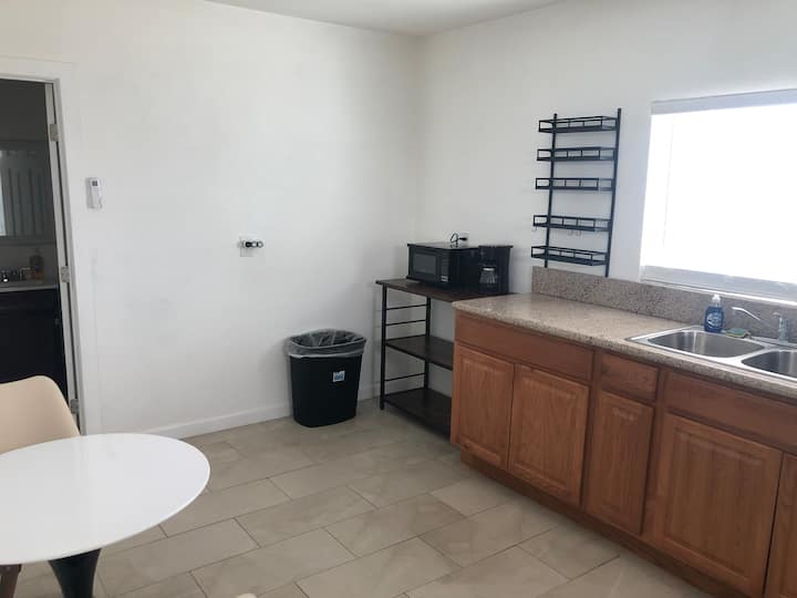 Private Studio Near Chinatown And Strip - Las Vegas, NV