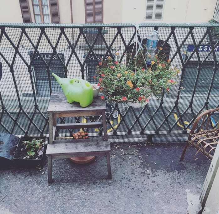 Balcone sulla via