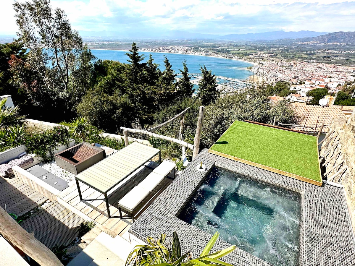 Casa23 master bedroom with sea view