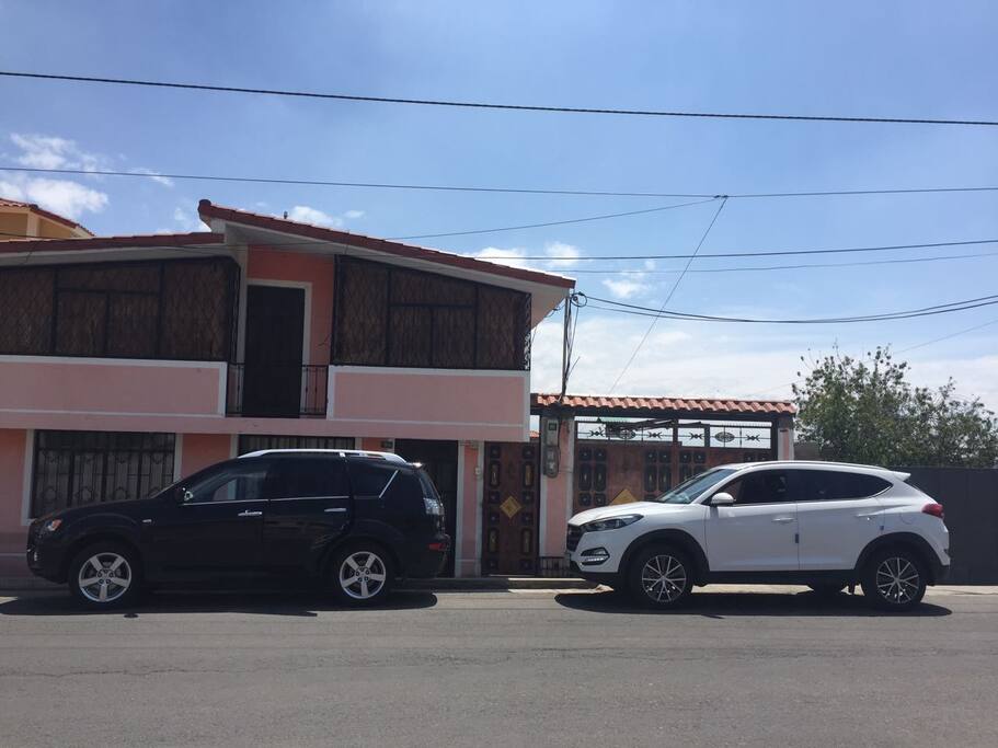 Ubicación en vía principal a pocos metros de supermercados