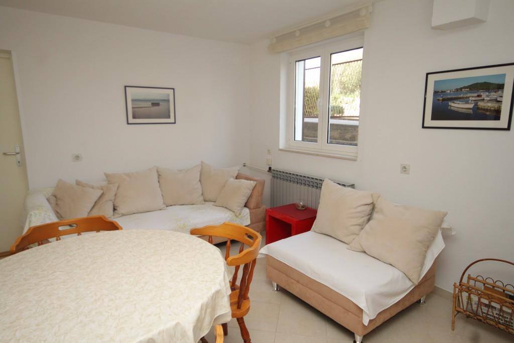 Living room, Surface: 14 m²