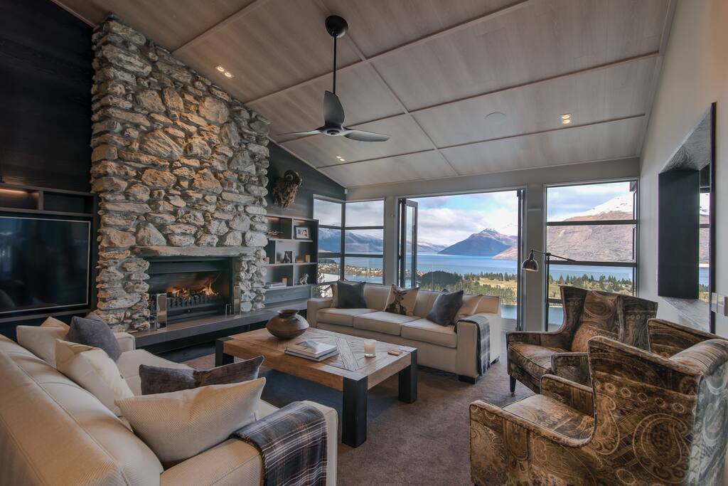 Luxurious living area