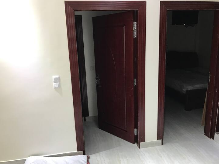 غرفة النوم 2