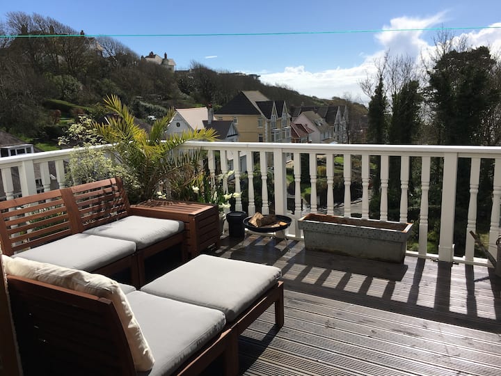 Beautiful Seaside Retreat! Gower (sleeps 15+) Houses for Rent in