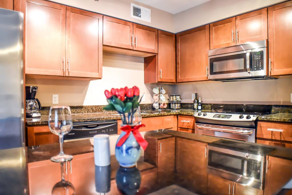 Beautiful updated kitchen with island area