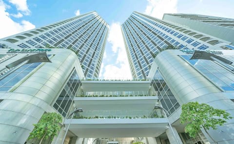Panoramic 2Bedroom Loft with FREE Parking Cashback