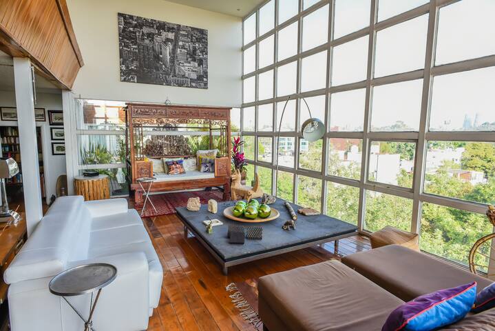 Big Penthouse, Unmatched View. Great Location. gallery image 5