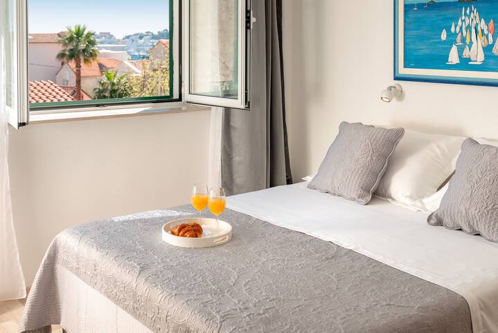 Included breakfast!! Apartment "Adventure"