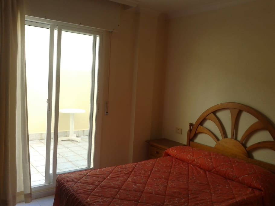 one double bedroom with terrace doors. (not shared;))