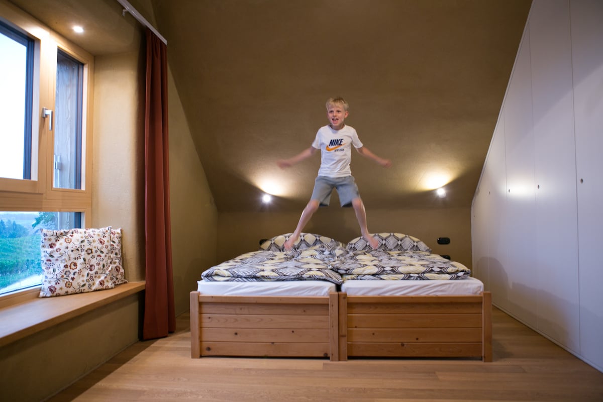 غرفة نوم في الطابق الأول الأمامي