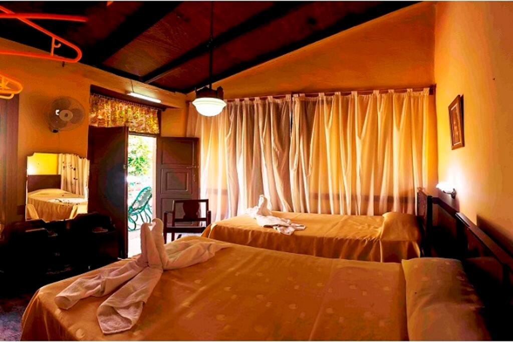 HABITACION EN EL JARDIN
