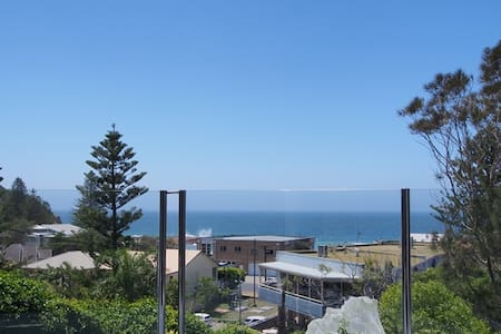 Fabulous ocean views,  a relaxing place to unwind.