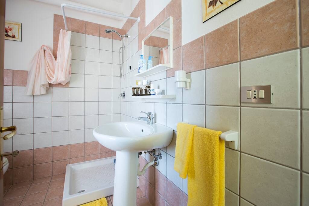 bagno con doccia