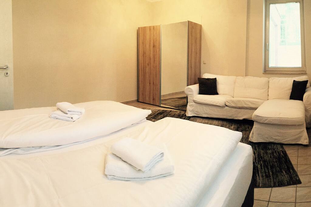 Schlafzimmer / bedroom