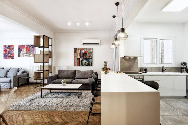 Kolonaki Square Executive Apartment gallery image 2