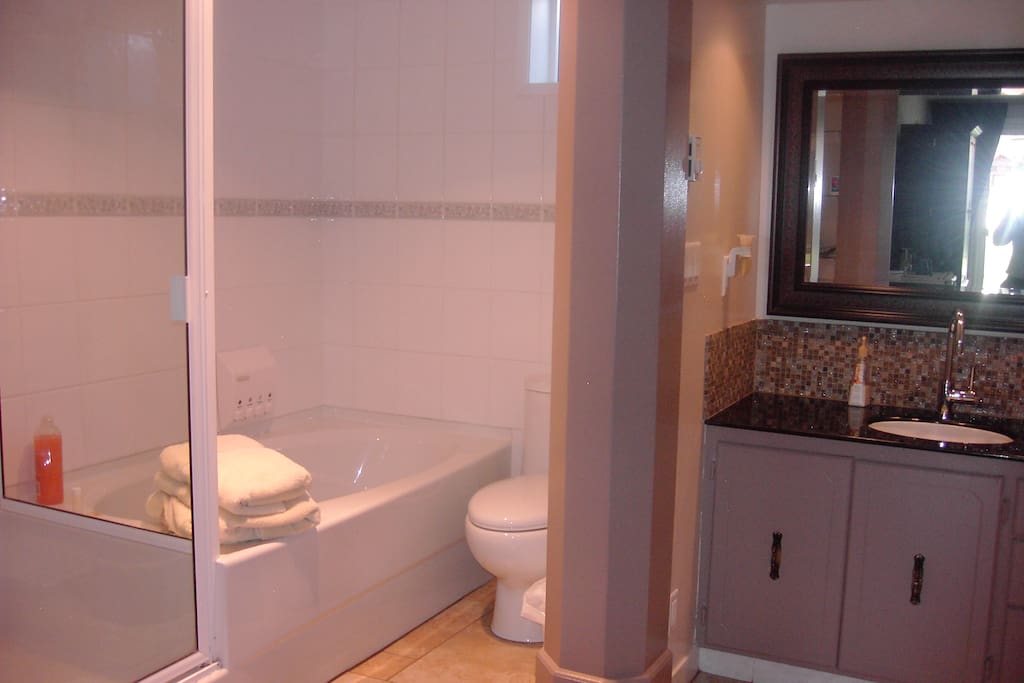 King Ensuite