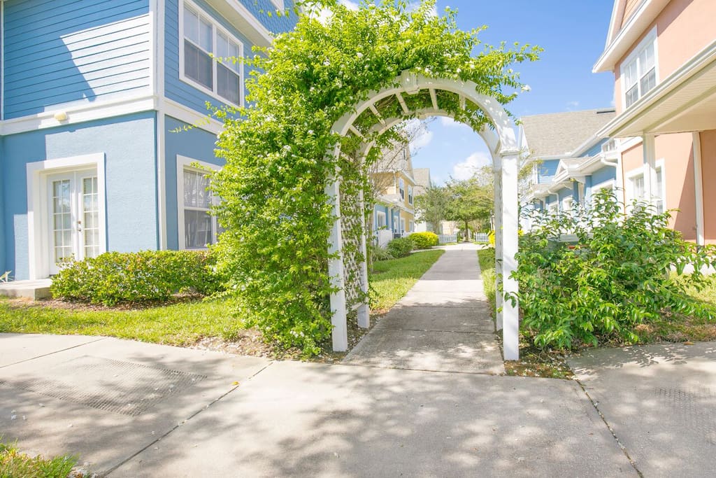Entrance to front door