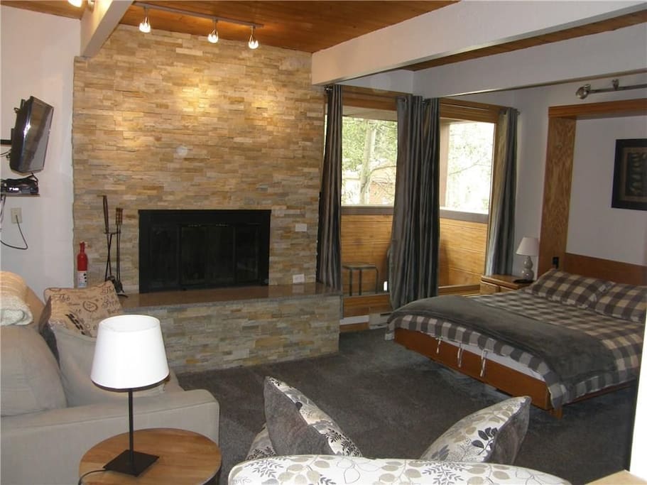 Murphy bed leaves plenty of space even when its down