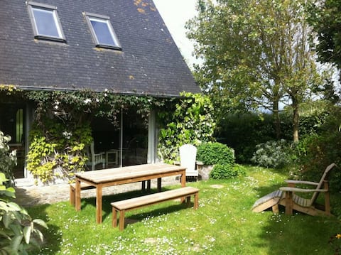 Top performing Airbnb: House 100 m from the sea in Plouescat