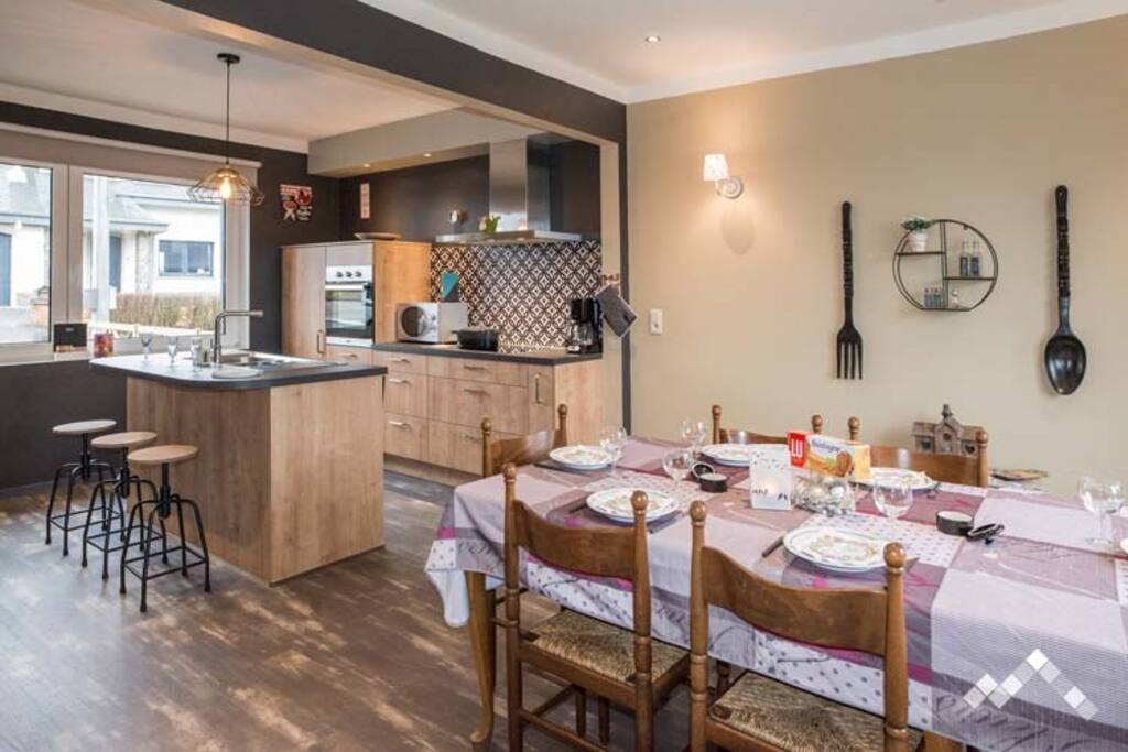 Cuisine ouverte avec bar