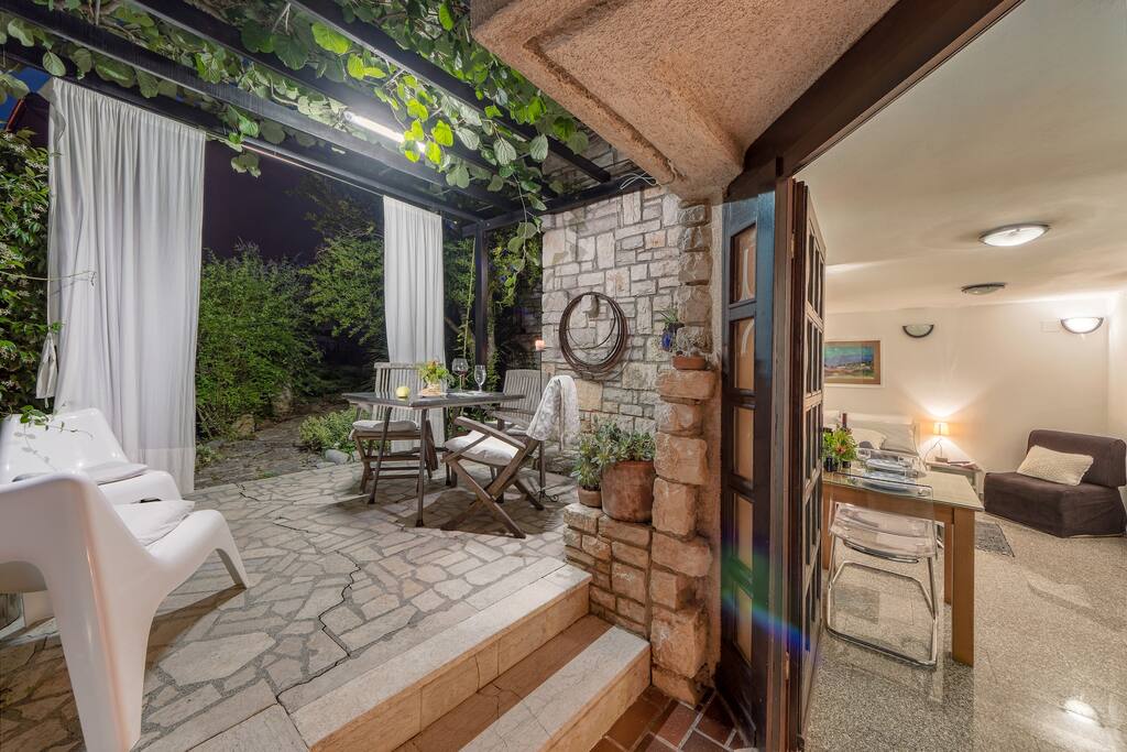 The terrace and the entrance at the studio apartment