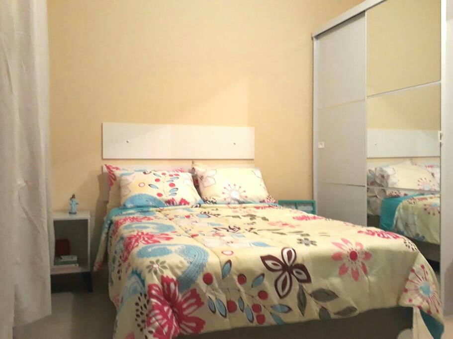 Quarto com Cama Box Casal