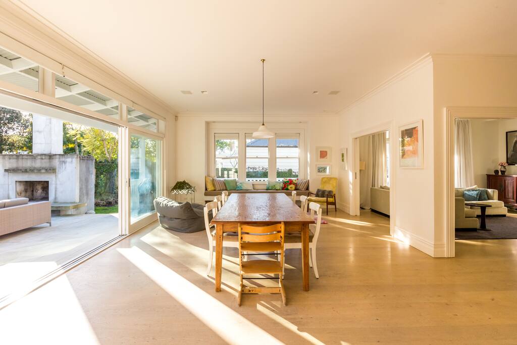 Large open doors to outside from dining/lounge areas.