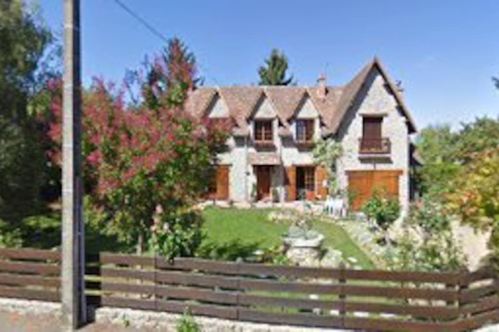 jolie maison près de Tours