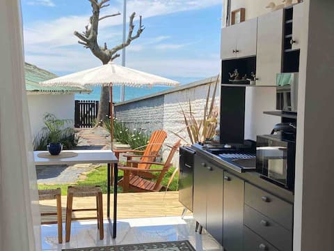 Casa container Martim Pescador pé na areia