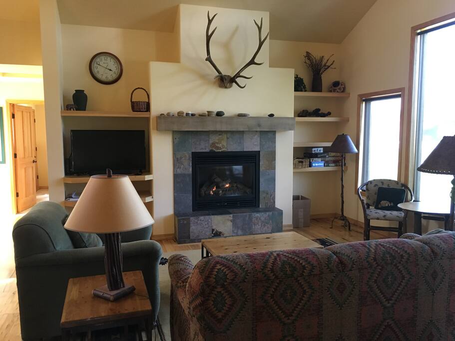 Living Room. Mountain views. Pond views.