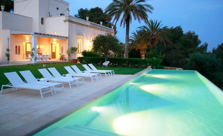 Exclusive villa for 12 in the heart of Puglia gallery image 3