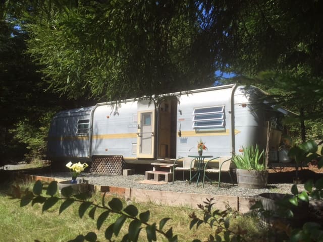 Airstream in Redwoods-Arcata, River, Beaches....