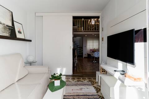 Anuncio de Airbnb popular: Penthouse with terrace Valencia Center - Ruzafa en València
