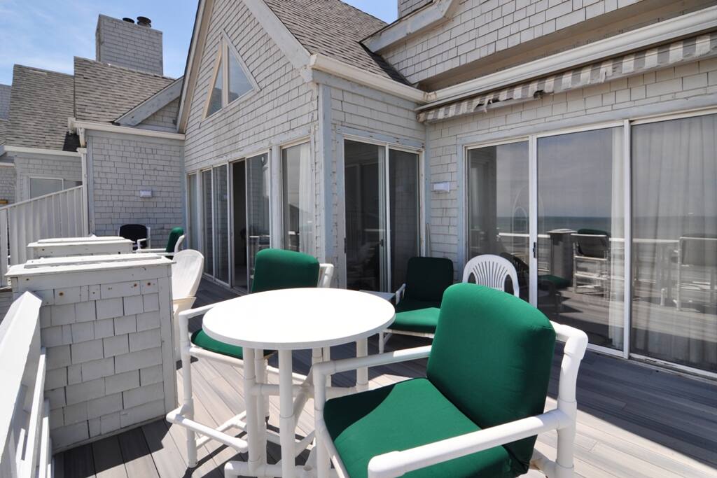 CR302: Crystal Shores Condo 302 | Deck