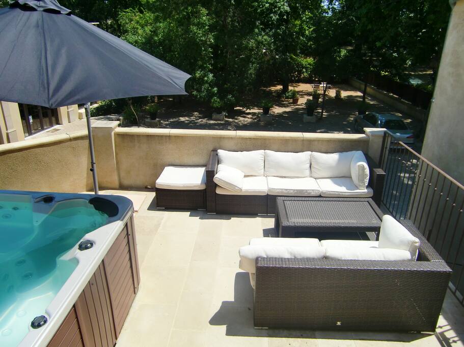 jacuzzi privé sur la terrasse