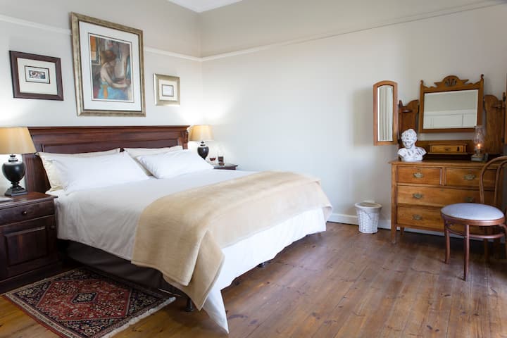 საძინებელი 3