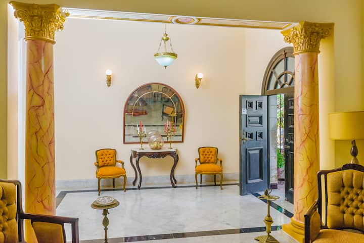 Vintage Chic House, 21 People, Wifi Free. - ハバナ