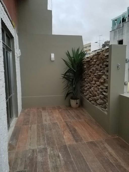 Little terrace. Apartment is in final decoration phase. Will be available in a fortnight