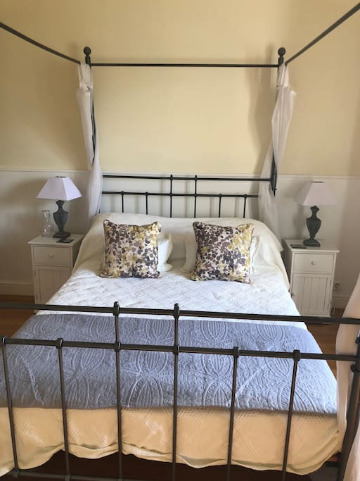 Four poster Double bedroom