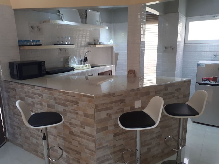Bar américain et cuisine