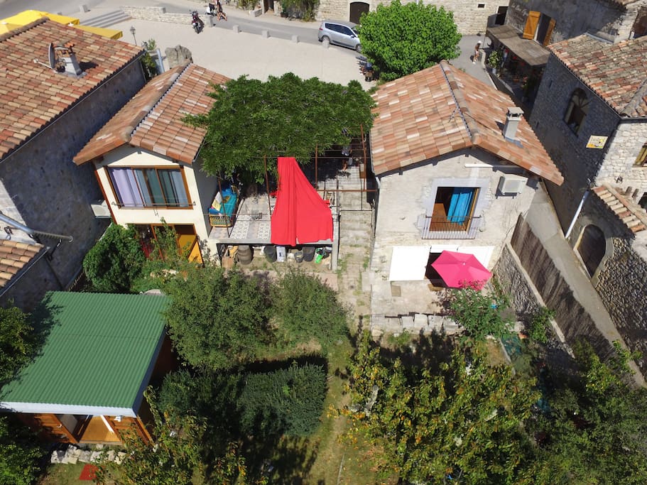Vue aérienne de la maison entière