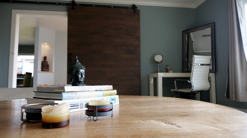 Westside retreat with ocean views Hot tub golf gallery image 5