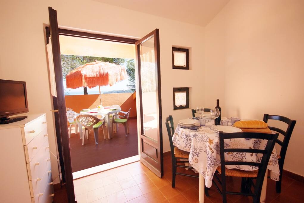 Zona pranzo e terrazza