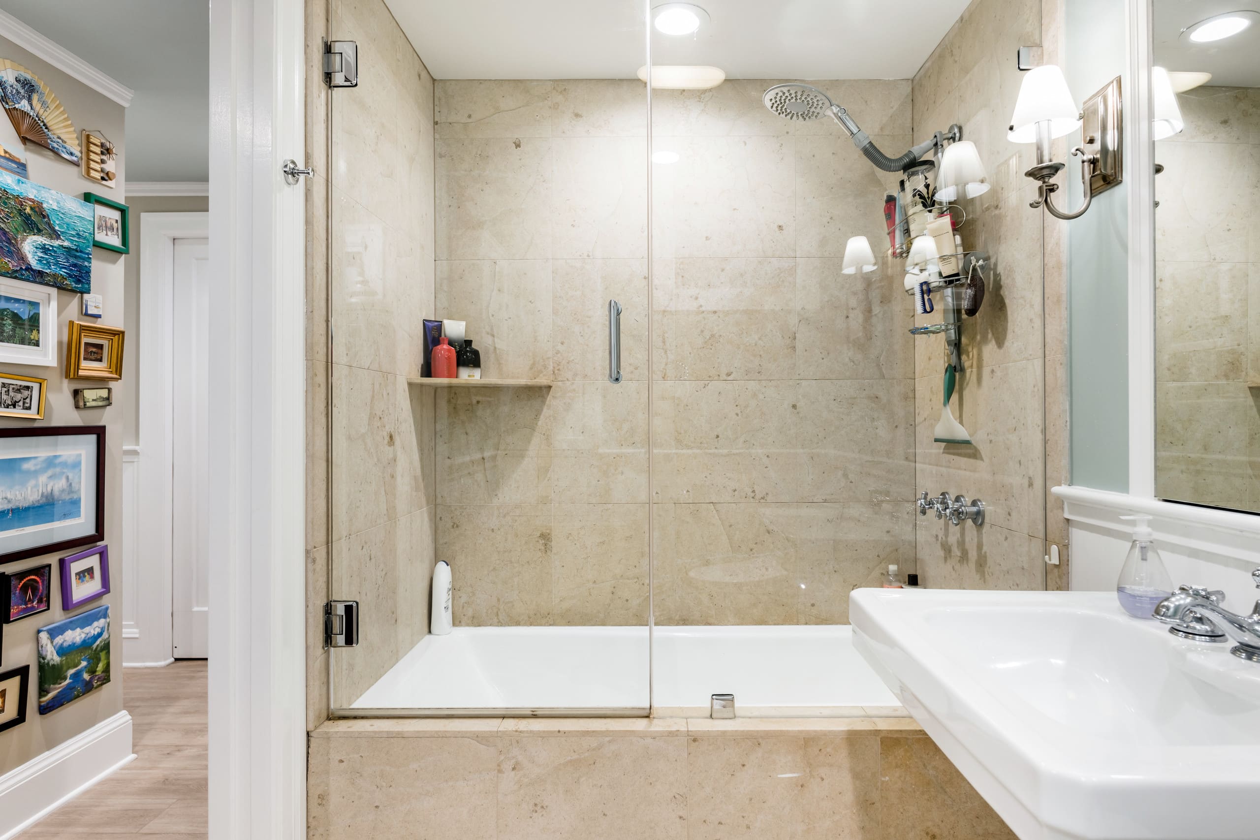 Condo in San Francisco · ★4.95 · 3 bedrooms · 4 beds · 2.5 baths - Image 31
