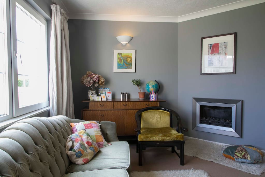 Cosy sitting room with real flame gas fire