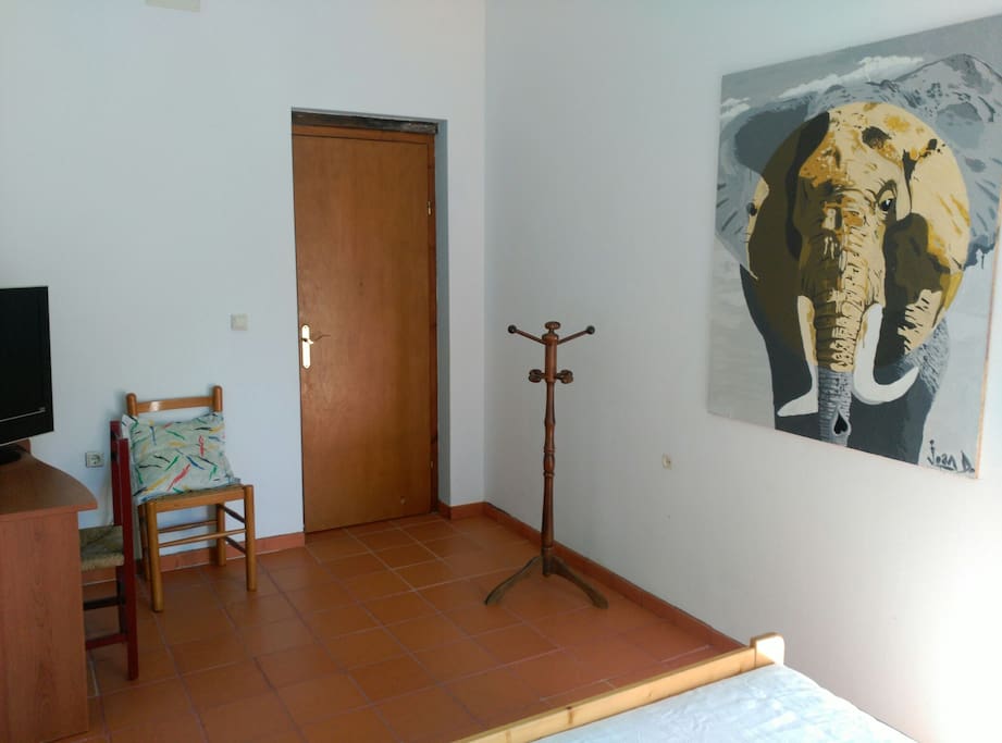 Interior de la habitacion de matrimonio.
