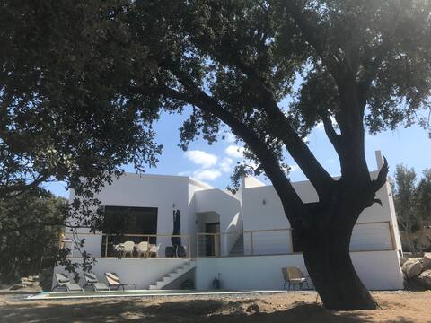 Villa Rossa Contemporary Heated pool